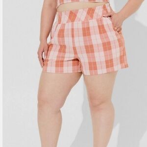 Torrid Pink Seersucker Gingham Plaid Women's Shorts Midrise 2x